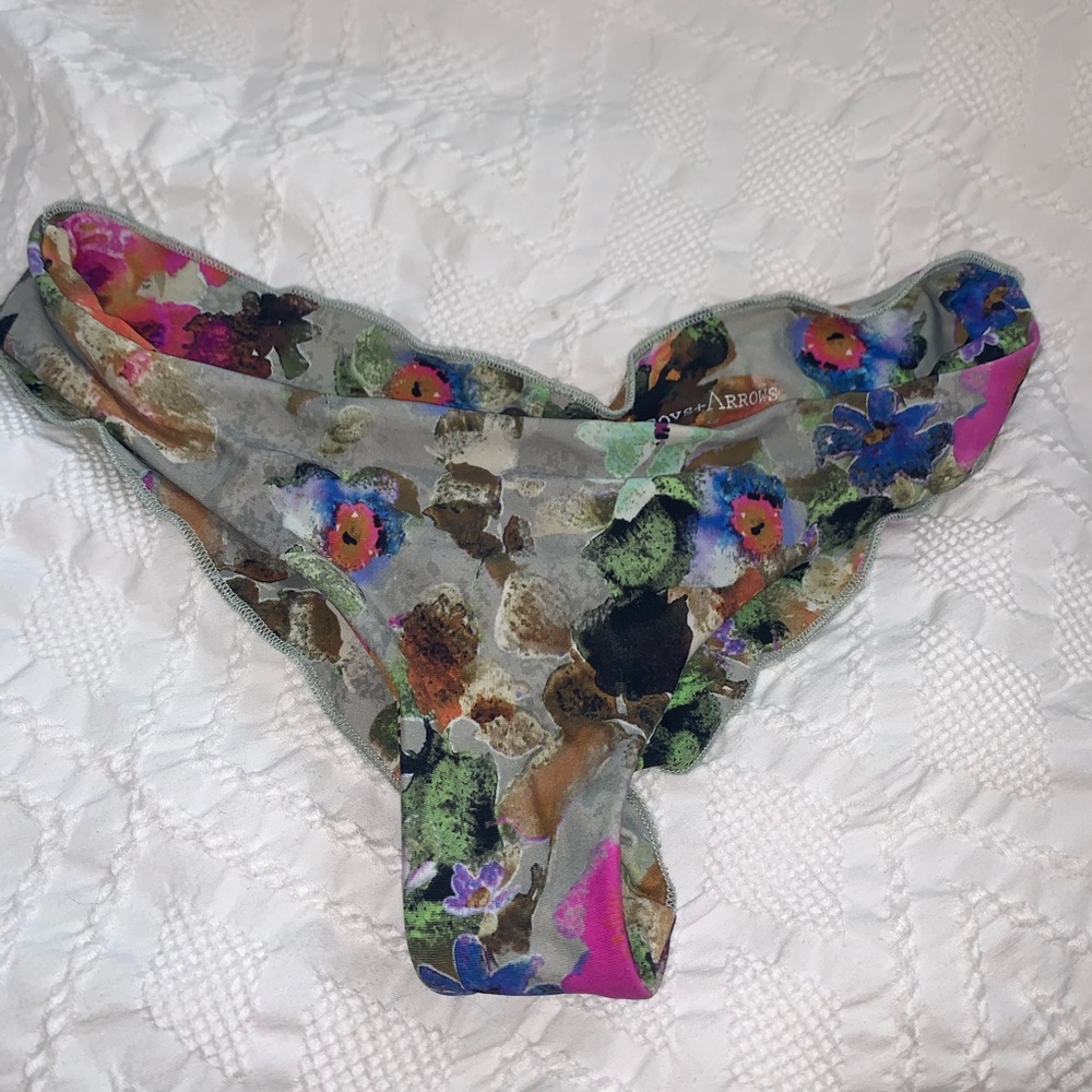 Boys and arrows cheeky bikini bottoms!